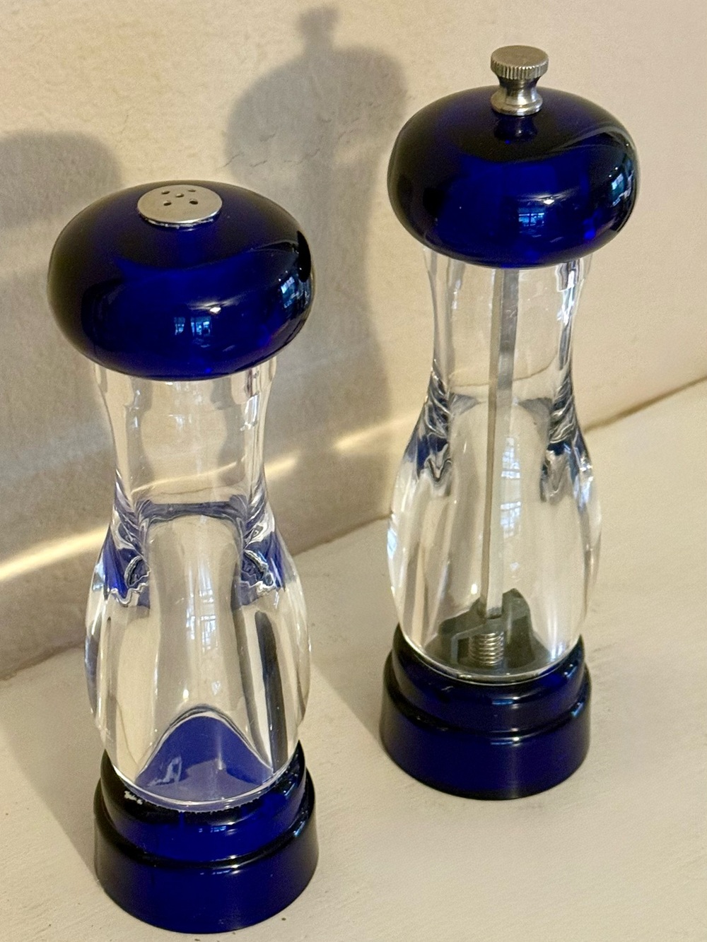 Olde Thompson Vintage Salt Shaker & Pepper Mill Clear Lucite and Cobalt Blue